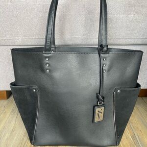 Simply Vera by Vera Wang black leather shoulder bag